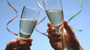 potiriatsougkrisma4_678468677