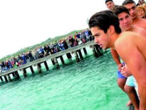 theofania%2003%20deves%20rye