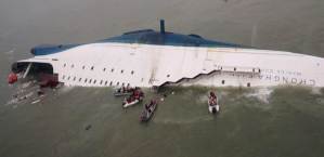140416-korea-ferry-main-5a_0360ae141a68798a57880a3e0eeb223f_nbcnews-fp-1240-600