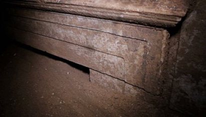 12F1A800F610FDDF71AC94BBB028EDB9