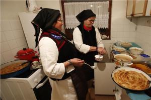 20362732_Bosnia_Christmas_JPEG_05113_limghandler