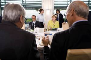 WO-AW686_EUGREE_M_20150601212714