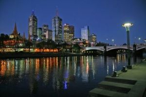 Melbourne_skyline_at_night