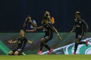 367583DB20E12B33F63B20764EE493D5