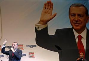 erdogan_bigscreen_web-thumb-large