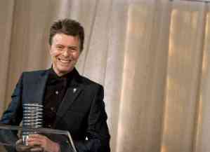 David Bowie accepts the Webby Lifetime Achievement Award (Photo by Brian Ach/WireImage)